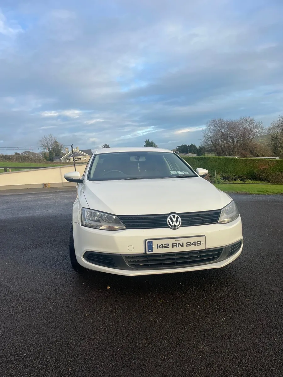 Volkswagen Jetta 142 - Image 2