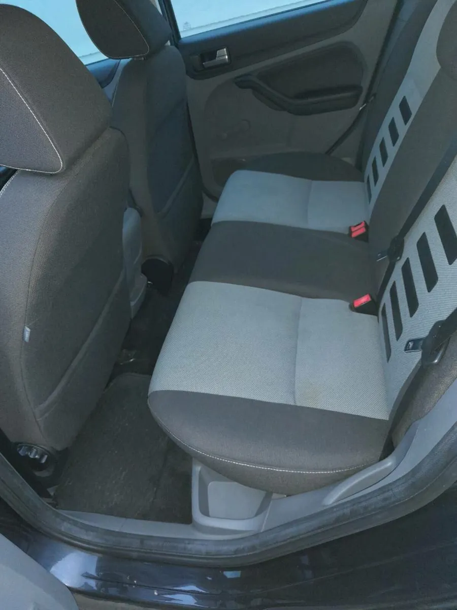 Ford Focus - Image 2