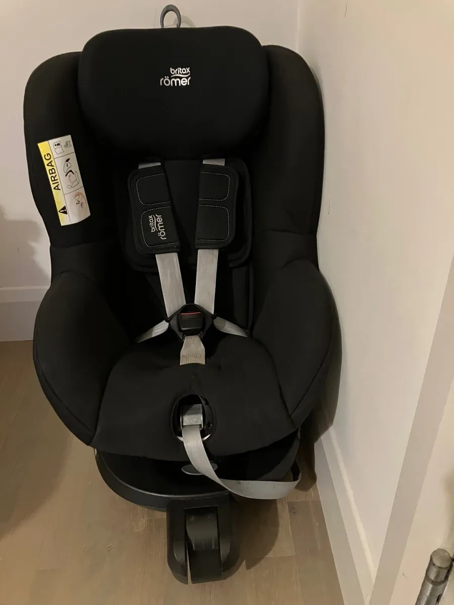Britax  Romer Car seat dual fix 360 swivel - Image 1