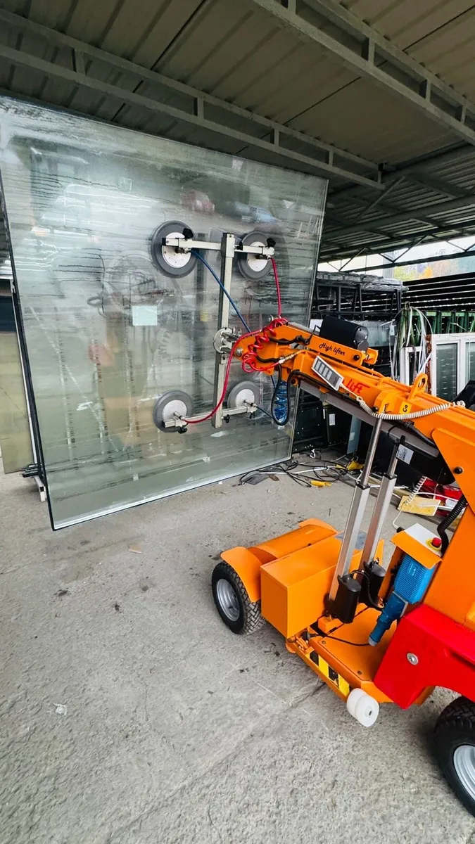 Glass lifting Service - Image 2