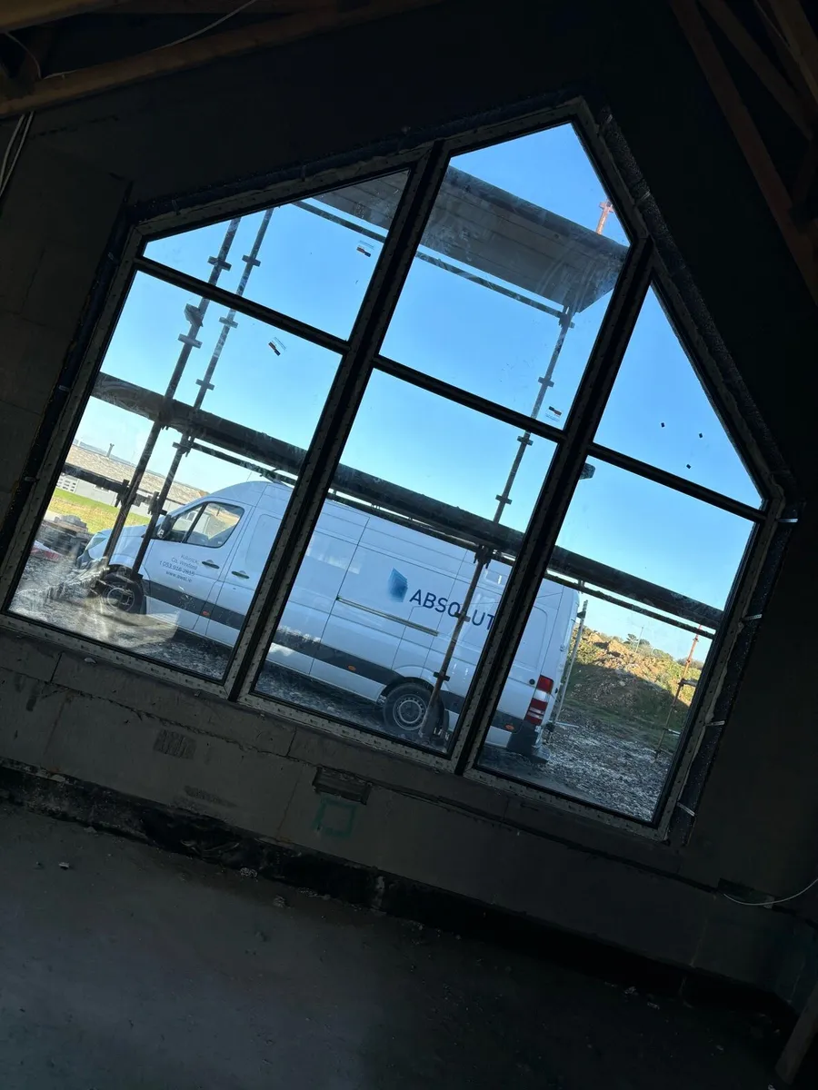 Glass lifting Service - Image 4