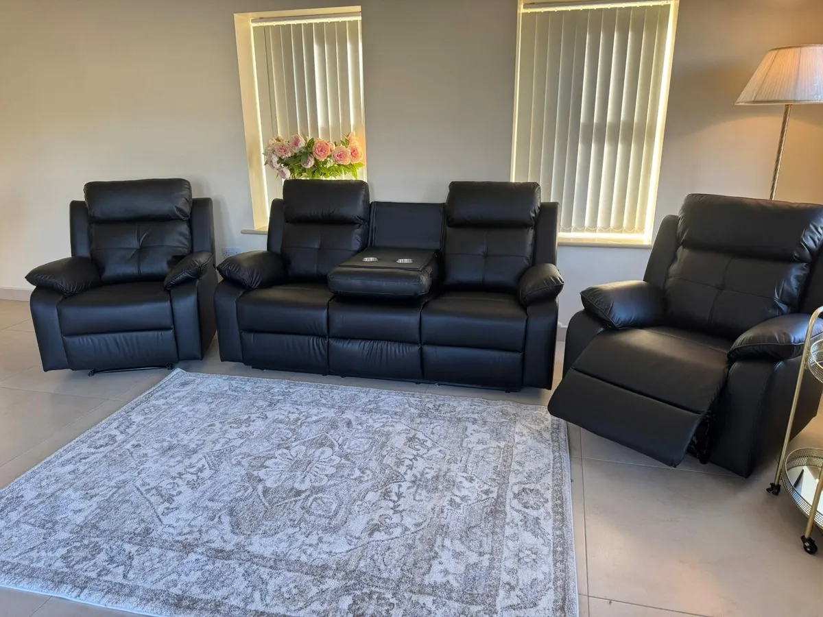 Abbie suite in black leather - Image 4