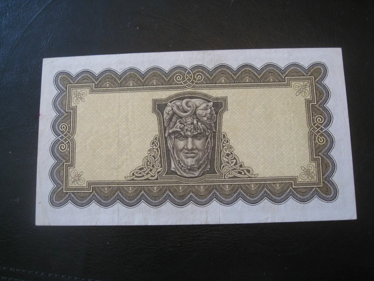 5 Pound Lavery Notes - 70 Euros Each - Image 4