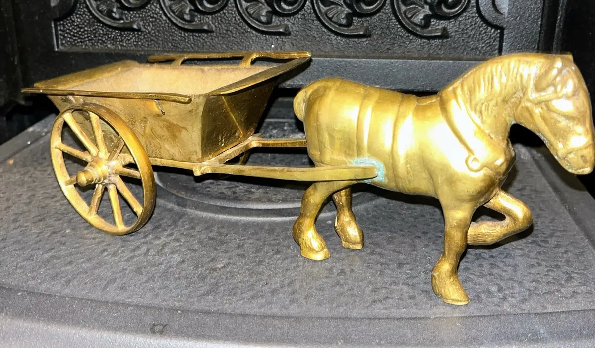 Vintage solid brass horse and cart - Image 2