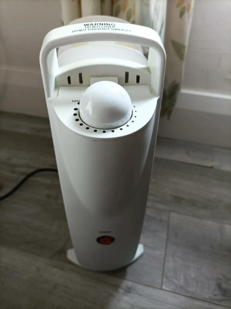 Small 500W oil radiator - Image 2