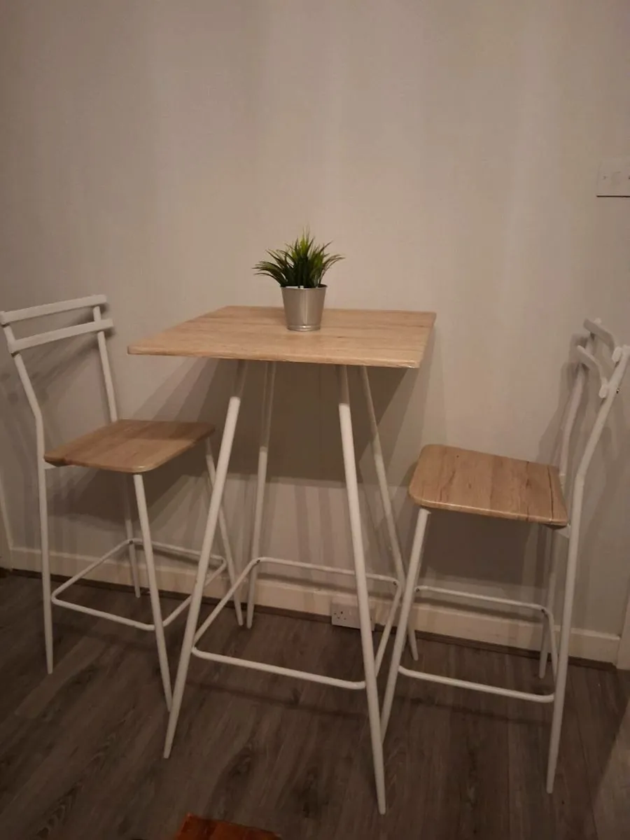 Bistro set - Image 1