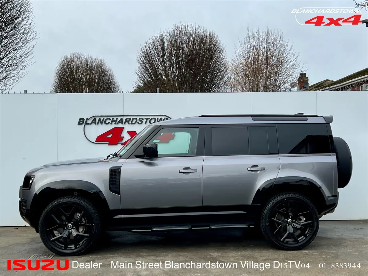 LR DEFENDER 110 D250 N1 BUSINESS VAT QUALIFIED - Image 3