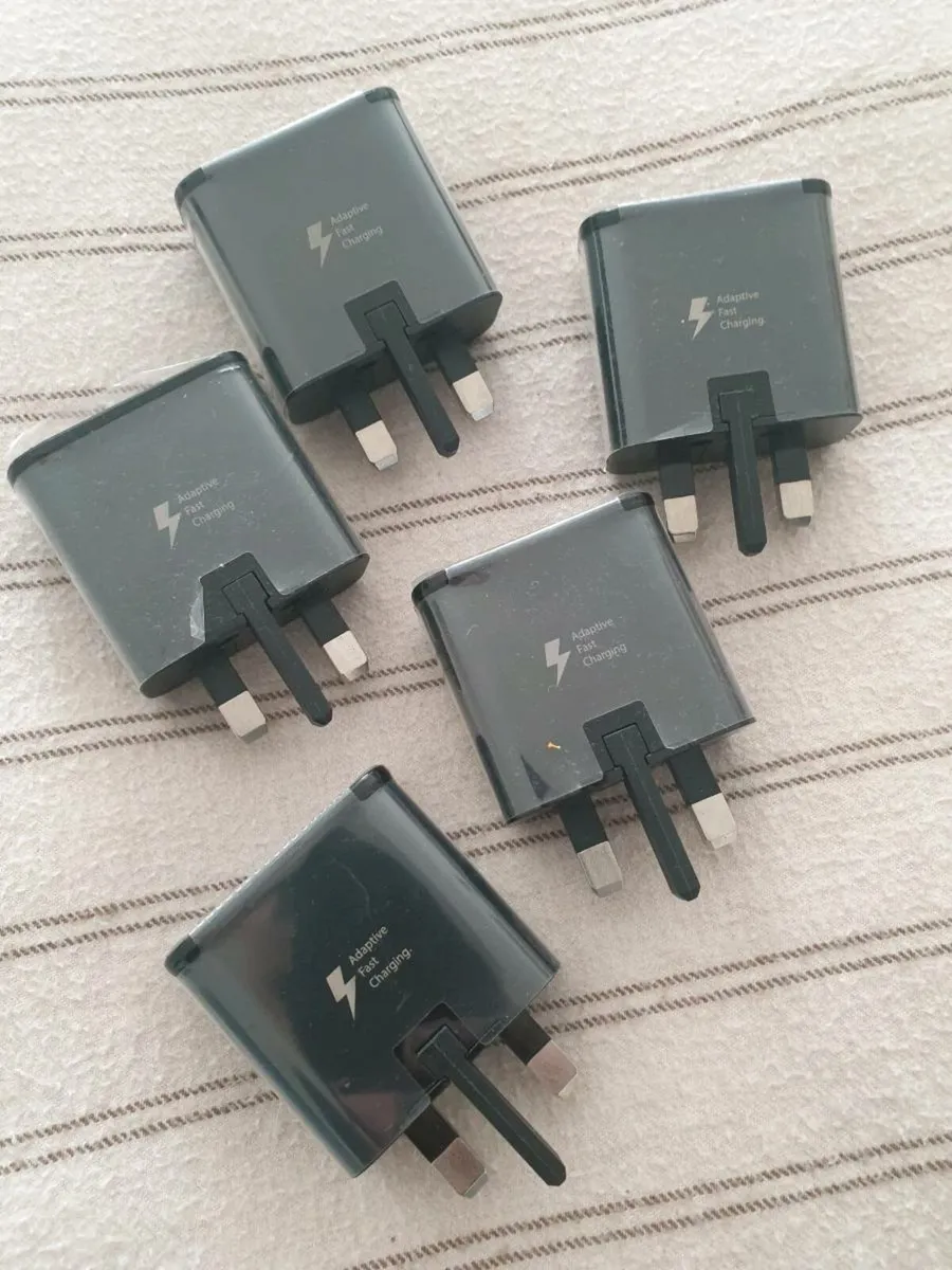 Samsung USB Fast Charger - Image 1