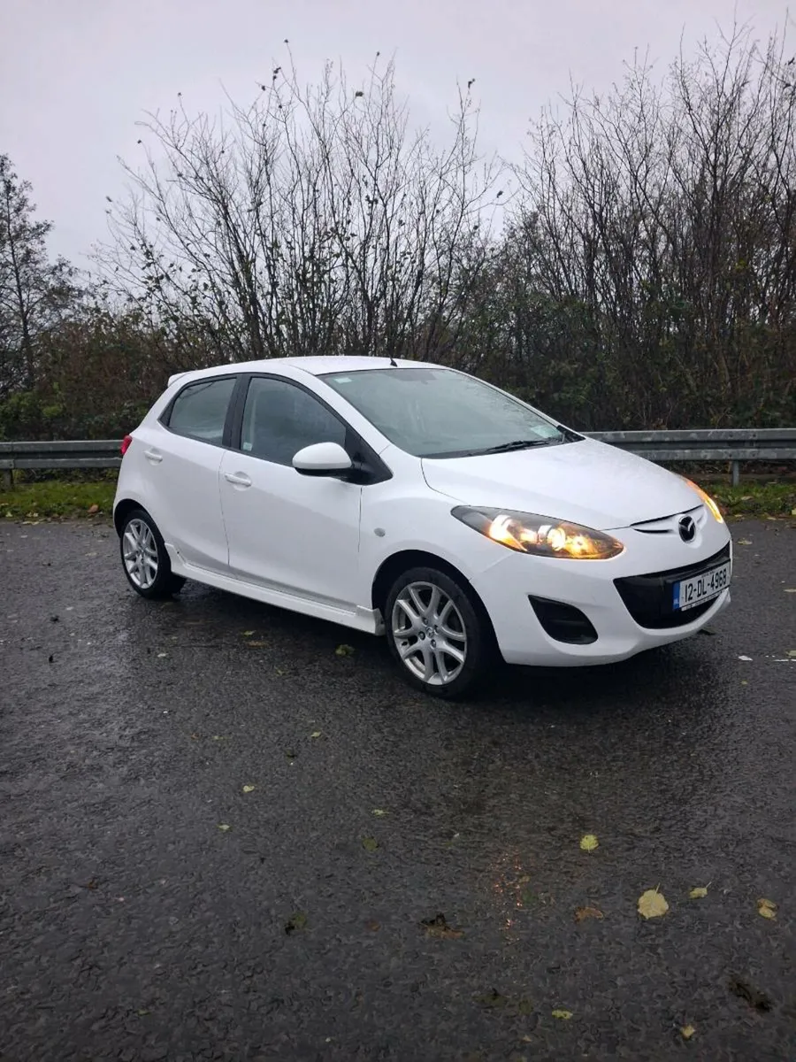 2012 mazda 2 - Image 2