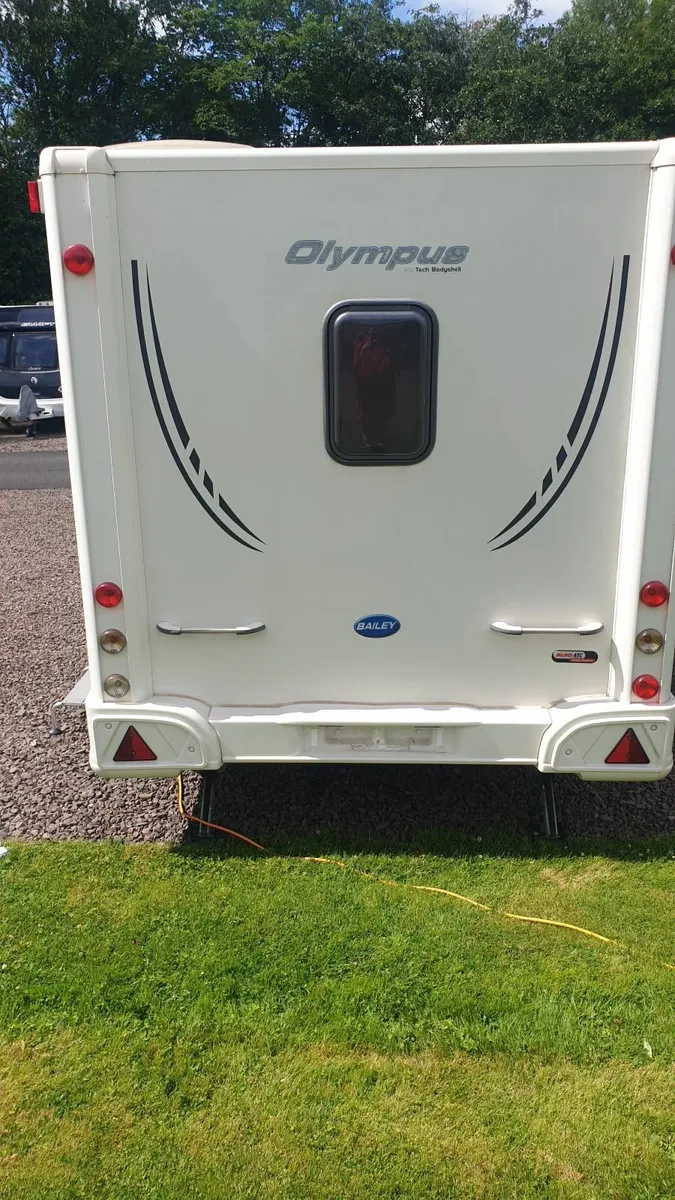 Bailey Olympus 2010 462 - Image 3