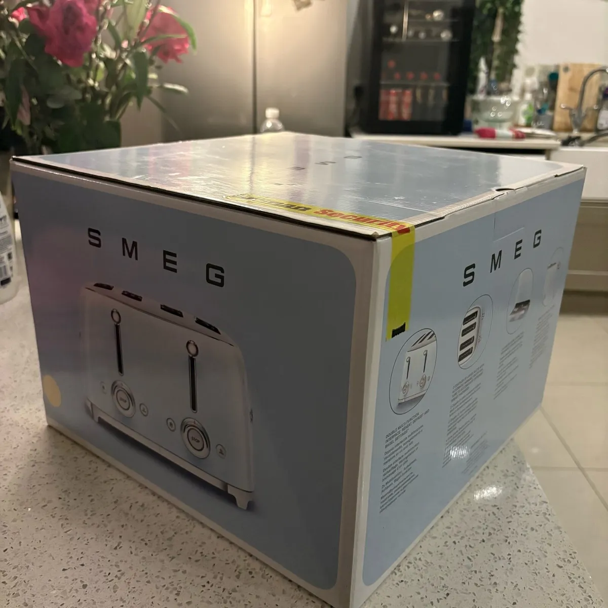 SMEG cream 4 slice toaster - Image 3