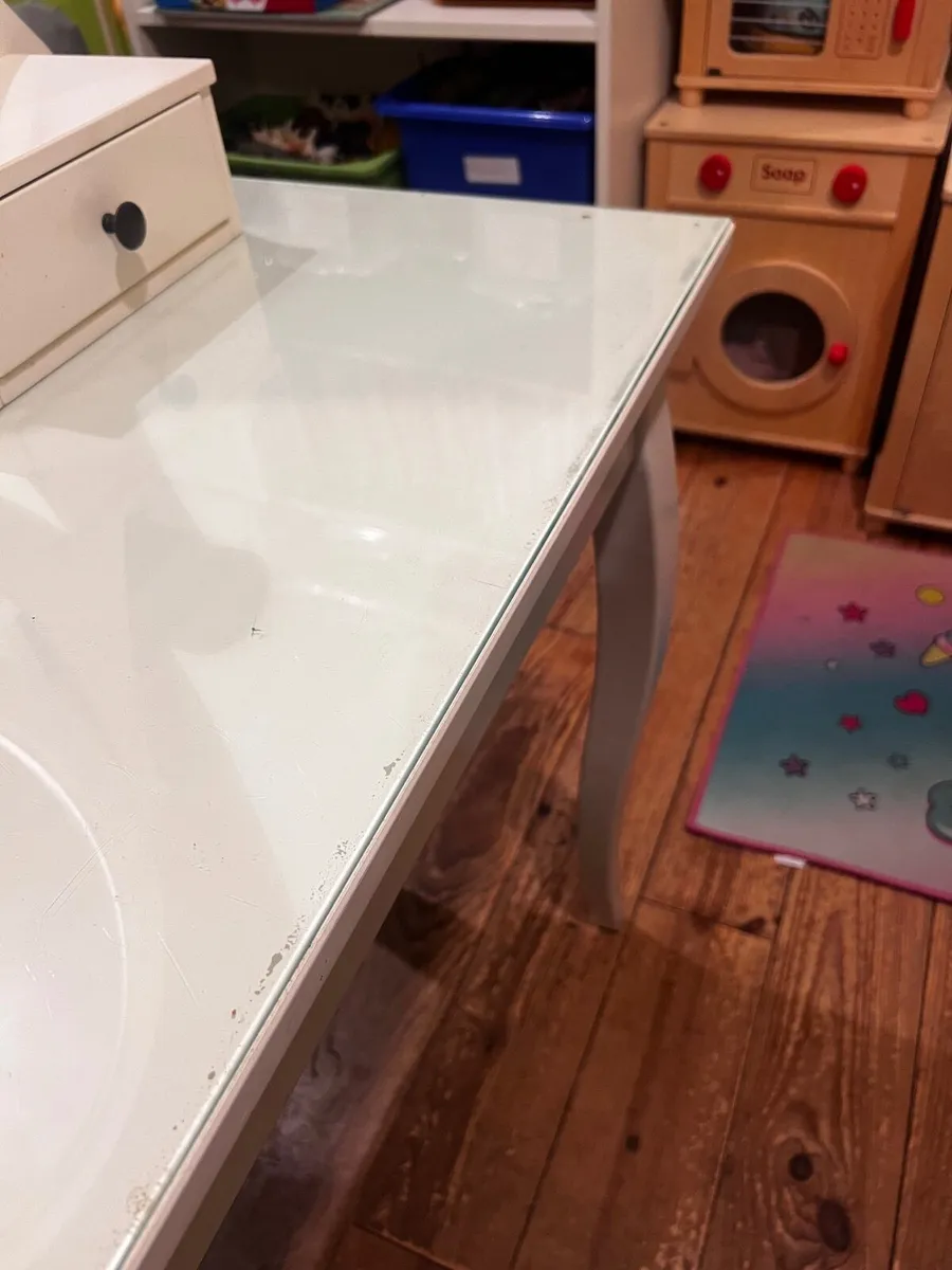 Vanity for sale - Image 2