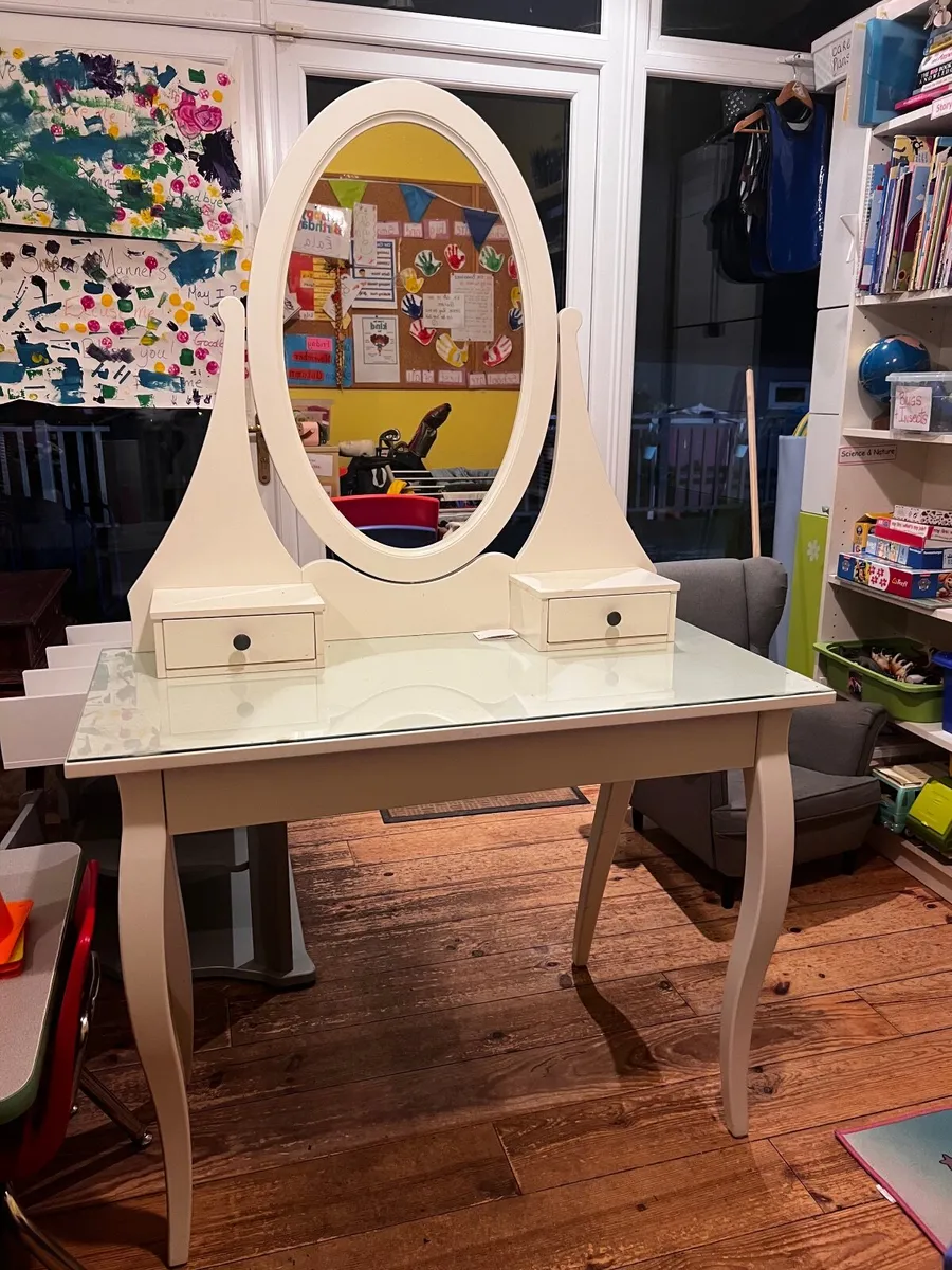 Vanity for sale - Image 3