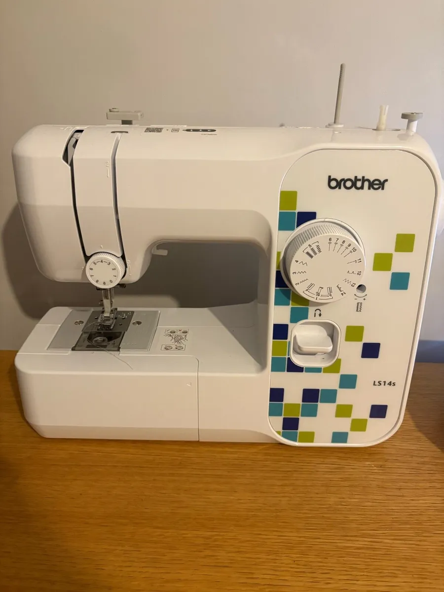 Embroidery machine - Image 3