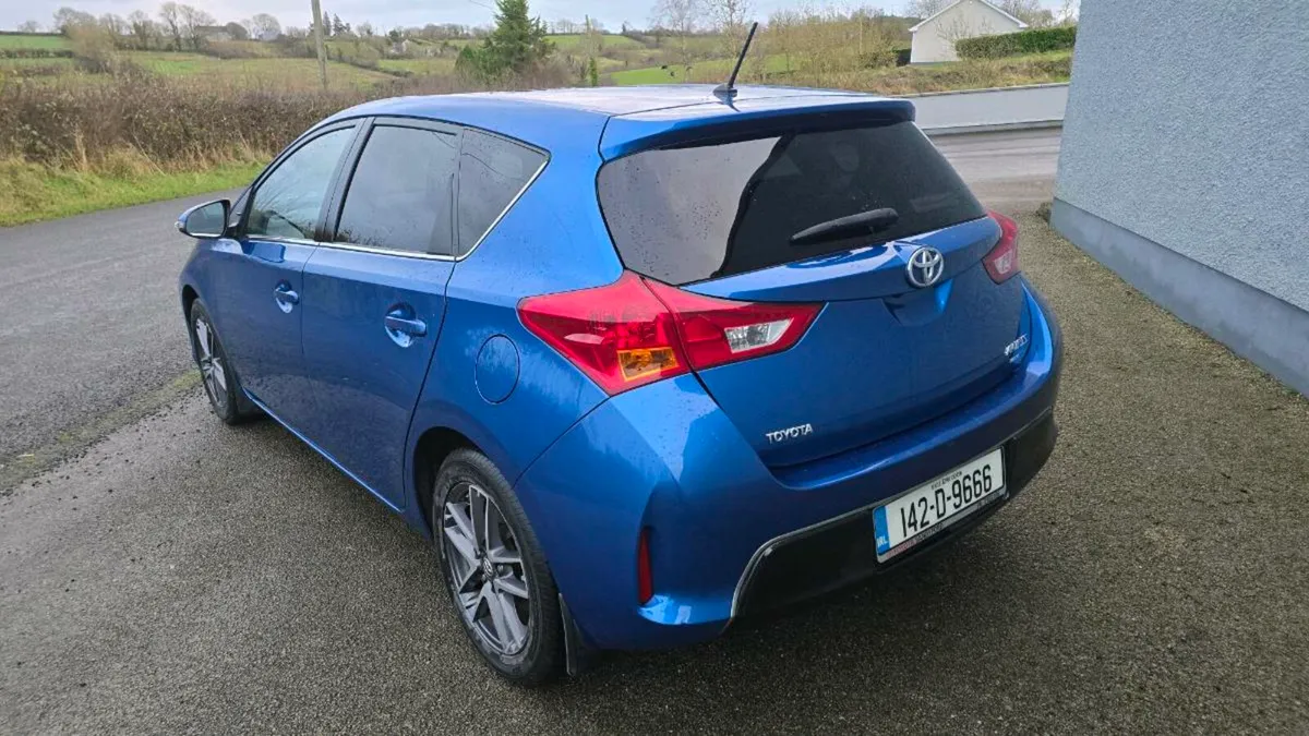 Toyota Auris low mileage, new NCT - Image 3