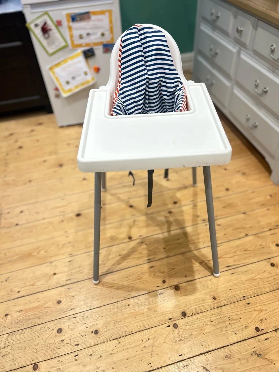 High chair - Image 1