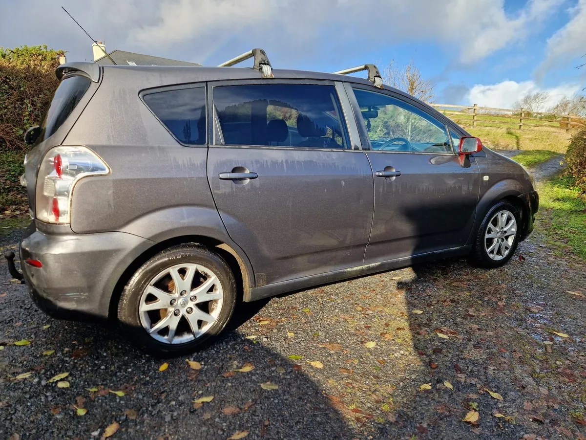 Toyota Corolla 2009 - Image 3