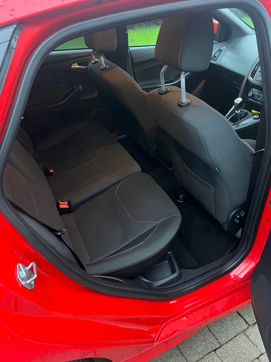 Ford focus - Image 4