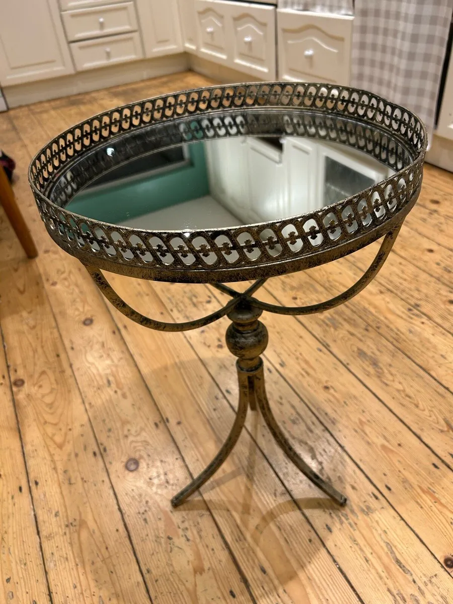 Side table - Image 1