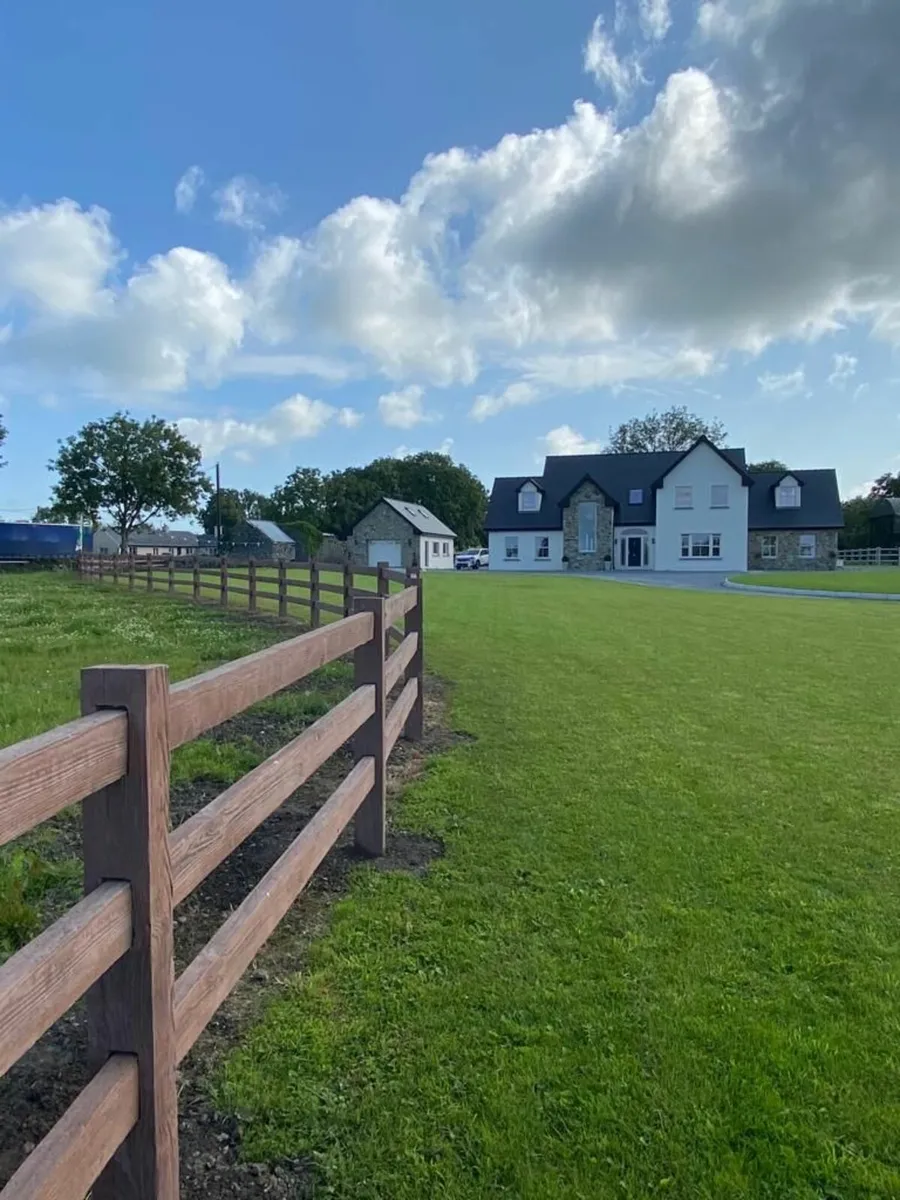 Concrete fencing - Image 1
