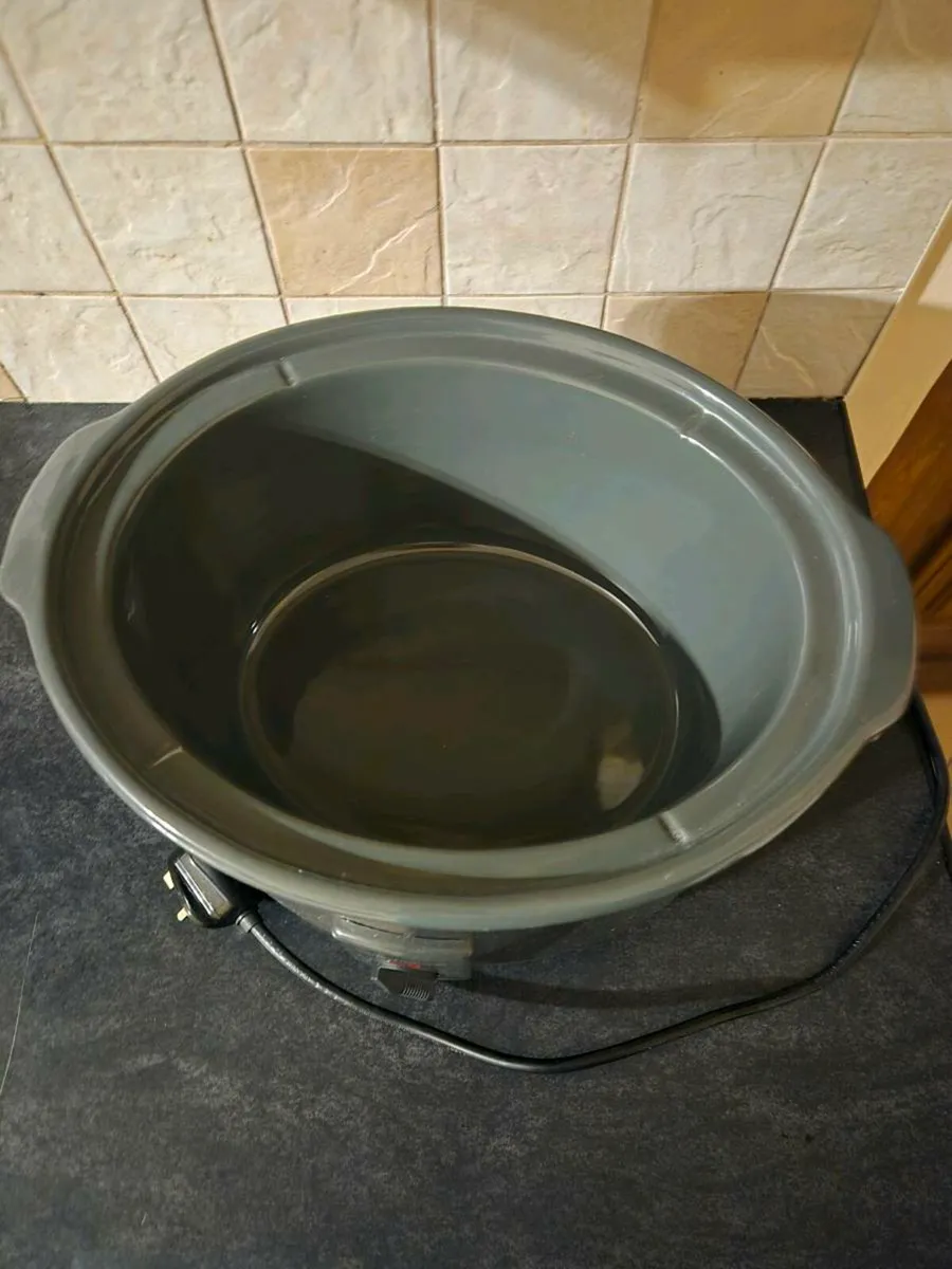 Slow Cooker - Image 2
