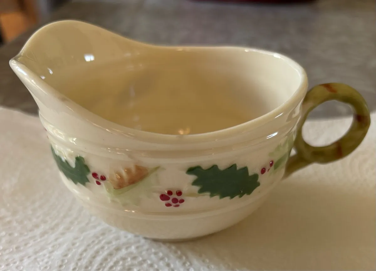 Collectors Belleek Holly sugar bowl and jug - Image 3
