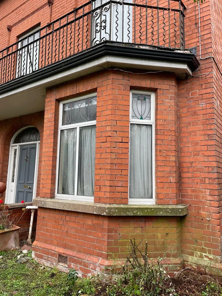 Windows, aluminium with stained glass - Image 4