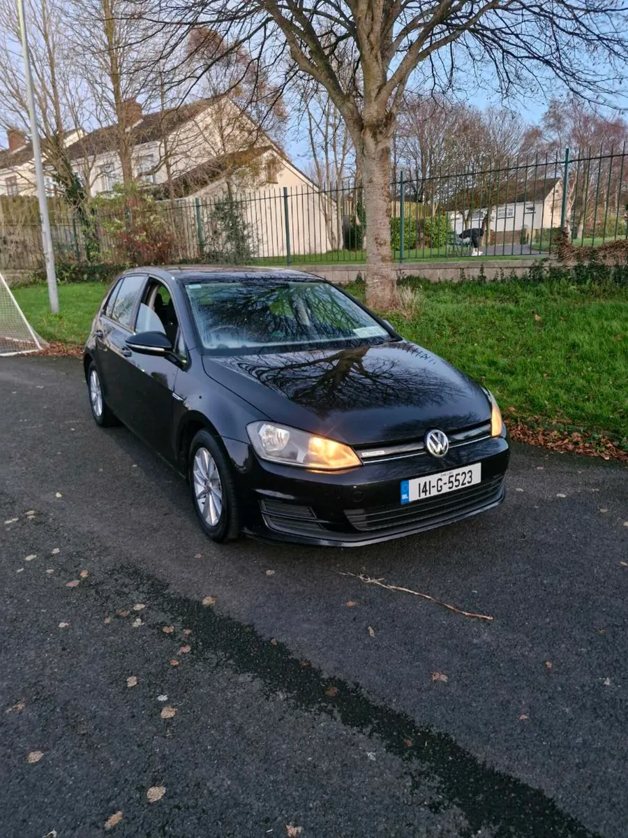 VOLKSWAGEN GOLF BLUEMOTION 1.6 - Image 1