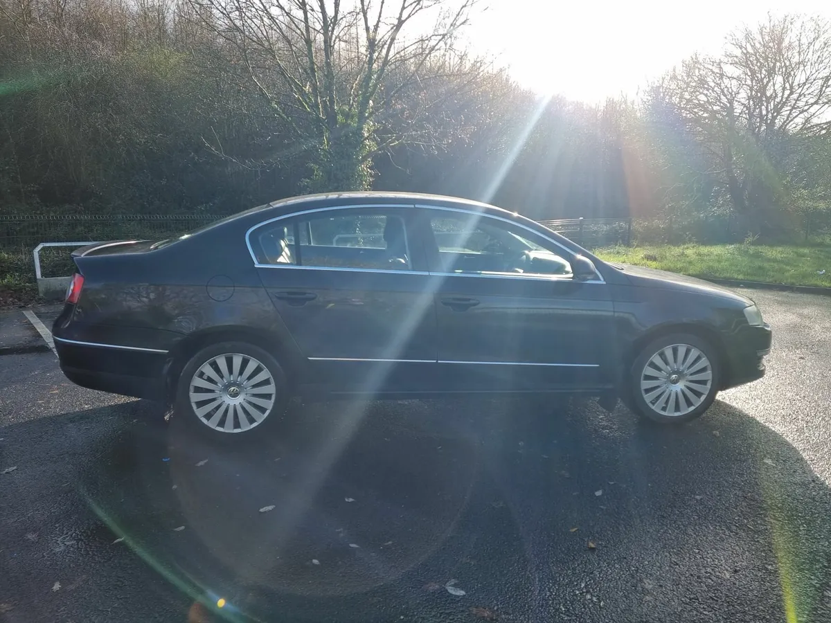 Volkswagen Passat 2008 - Image 4