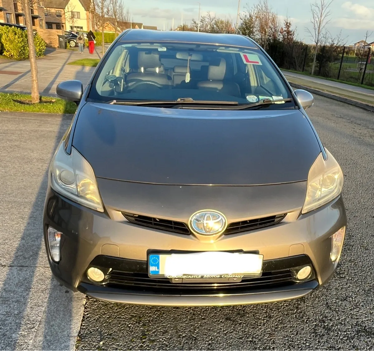 Toyota Prius 2013 - Hybrid, Reliable, Well Mantain - Image 2