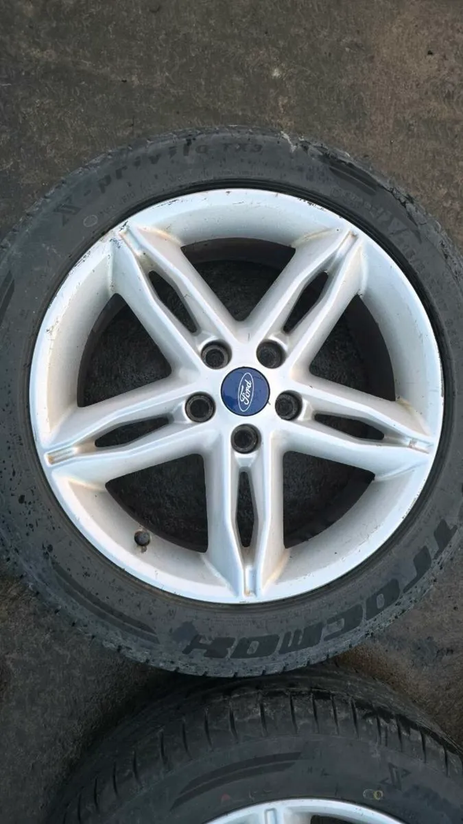 Ford Focus R17 Alloys - Image 2