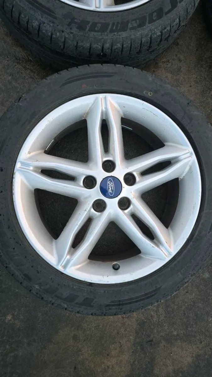 Ford Focus R17 Alloys - Image 3