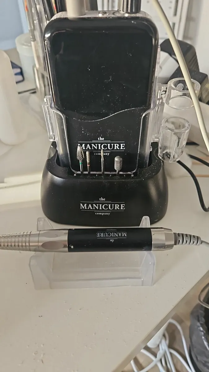 E -FILE MANACURE COMPANY - Image 1