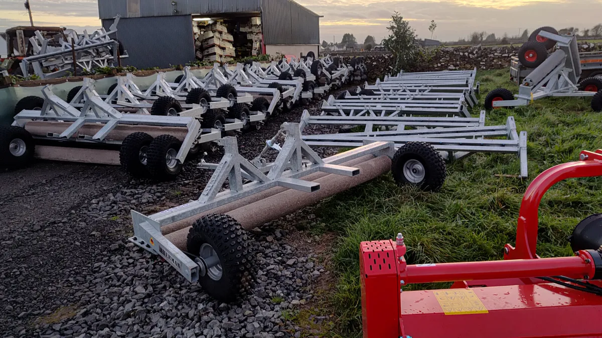 WEED LICKER SHERMAN DOULE ROLLER - Image 4