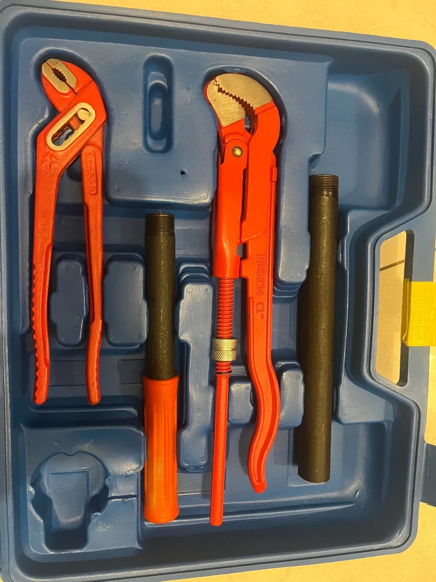 Pipe threading kit - Image 2