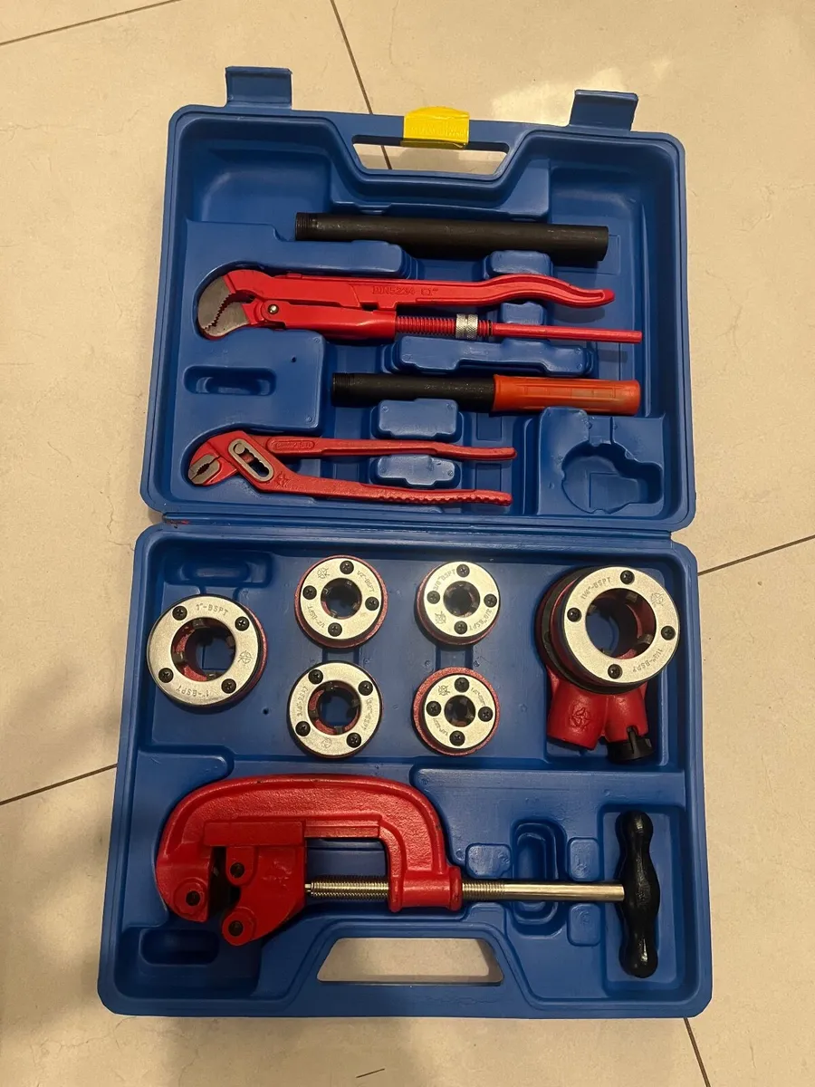 Pipe threading kit - Image 4