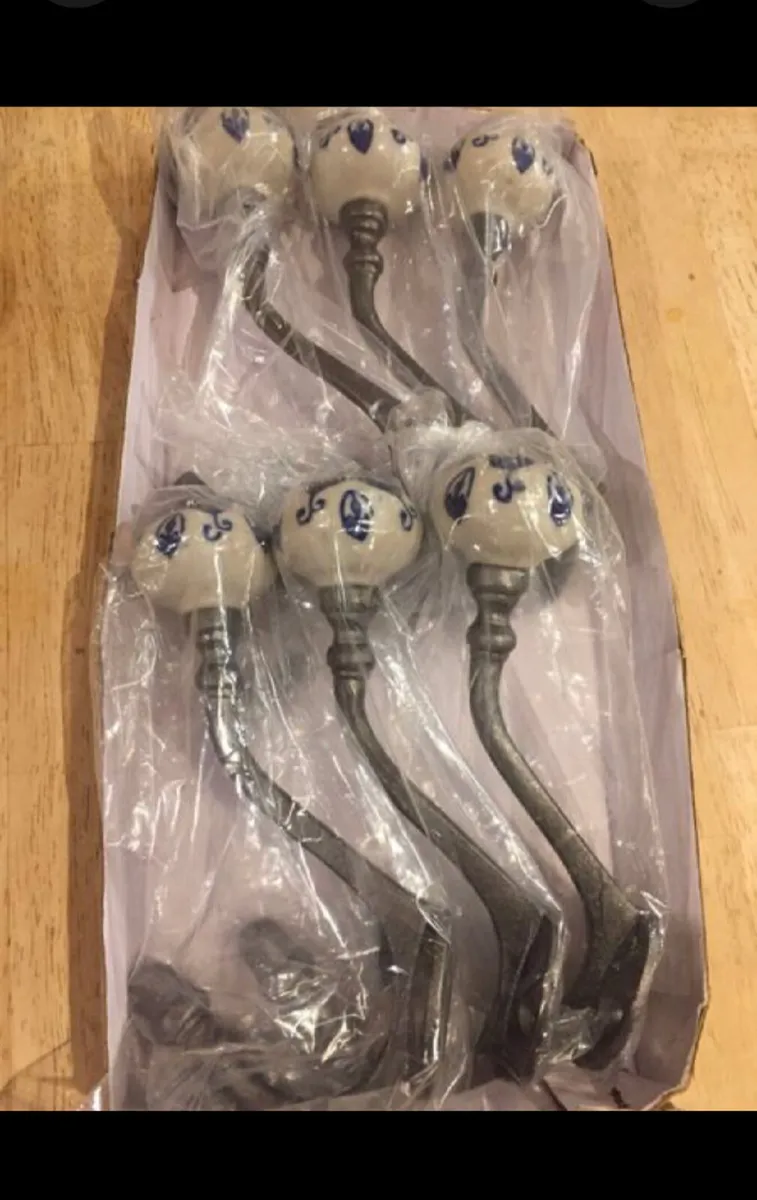 6 x Large Cast Iron Coat Hooks Pumpkin Top NEW - Image 2