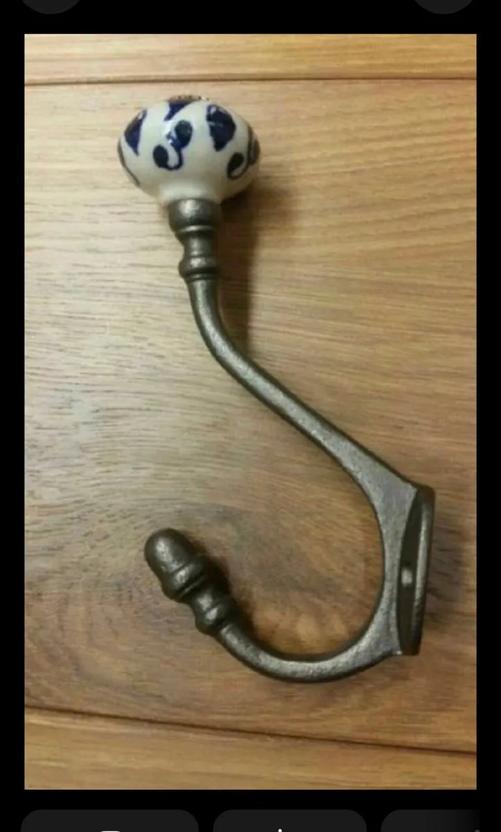 6 x Large Cast Iron Coat Hooks Pumpkin Top NEW - Image 3