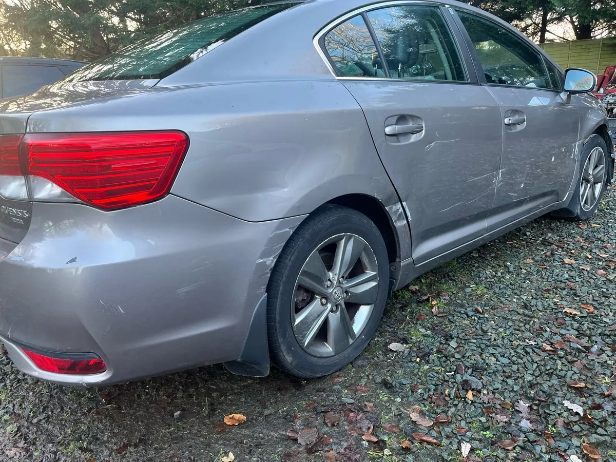 Toyota Avensis - Image 3