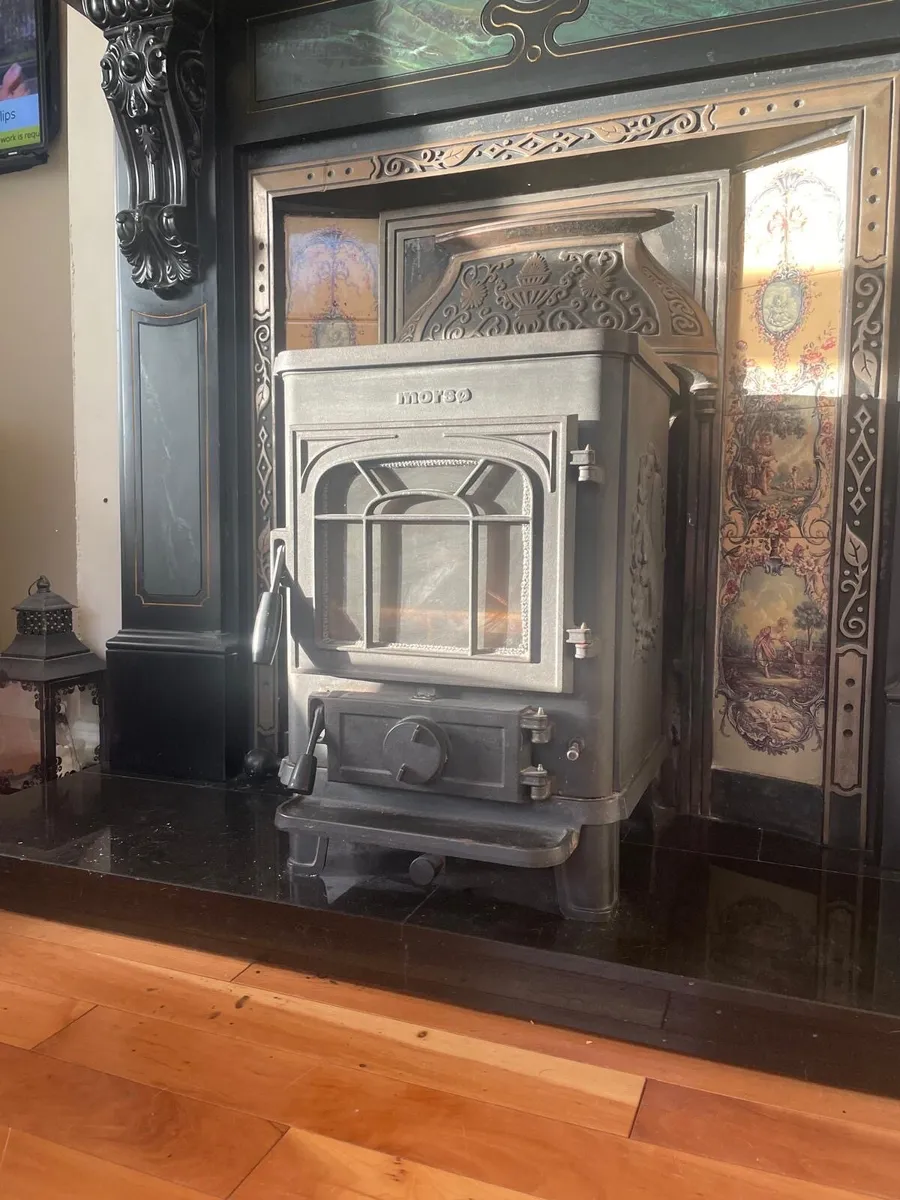Solid fuel Stove - Image 1