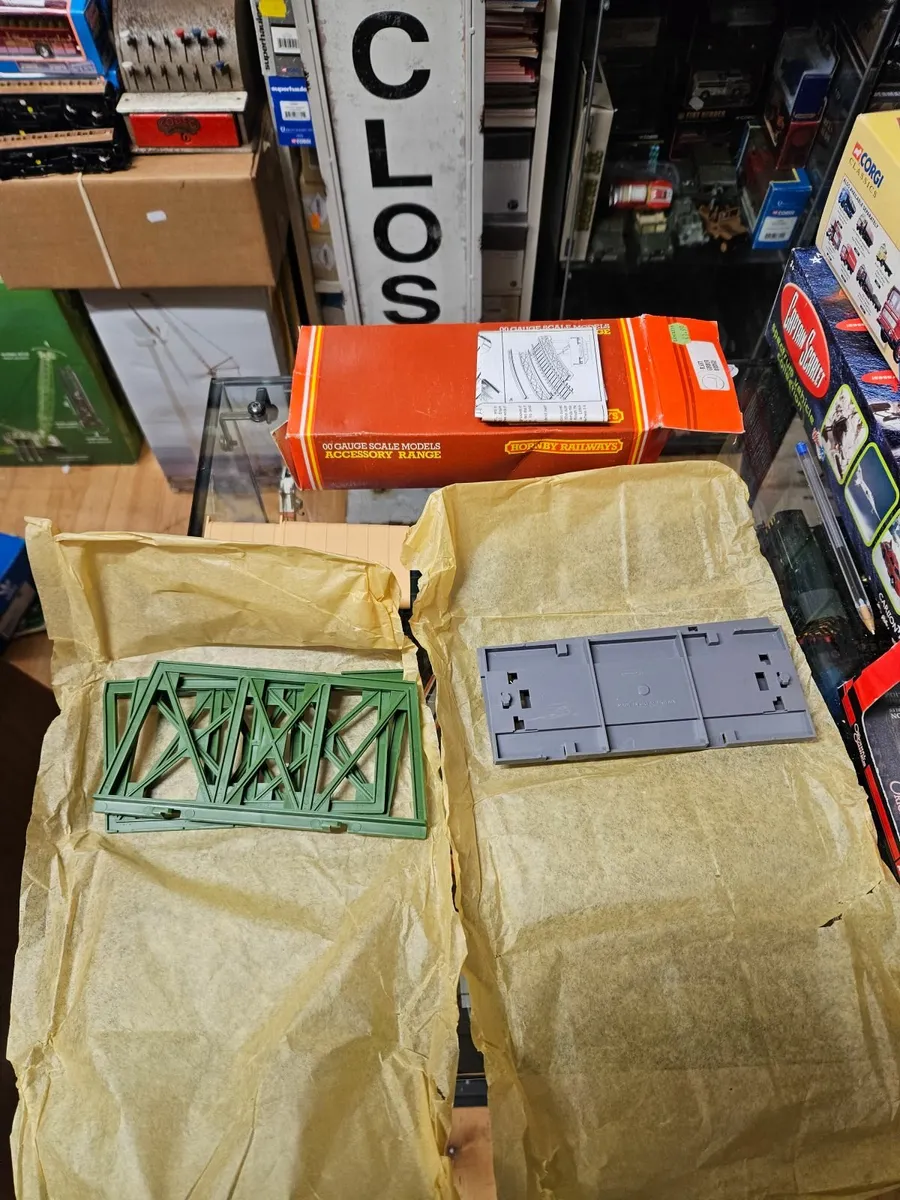 Hornby OO Gauge Girder Bridge - Image 1