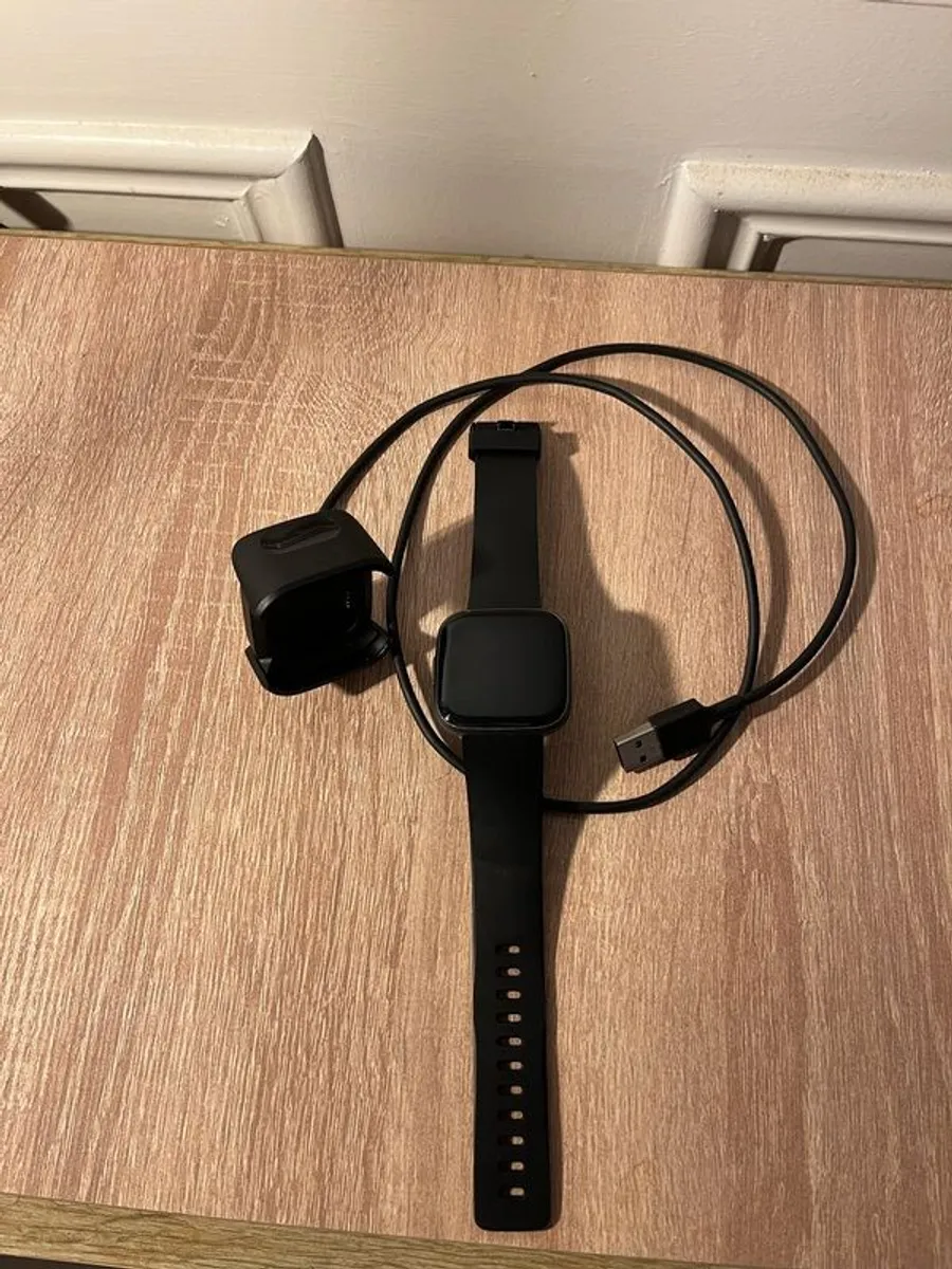Fitbit Versa 2 Smartwatch - Image 1