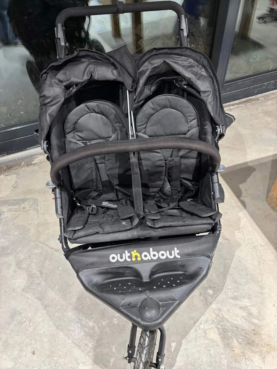 Out n about double stroller - Image 1