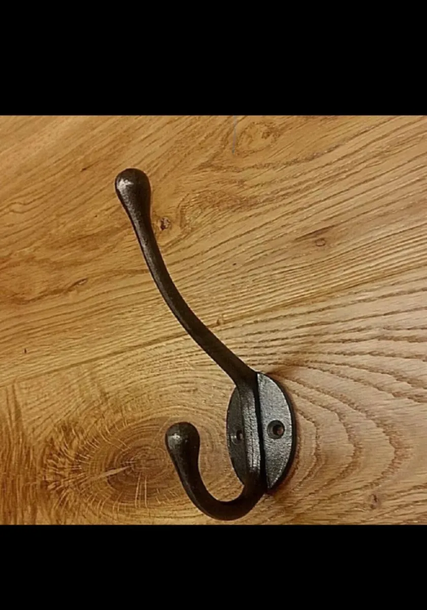 6 x NEW Cast Iron Coat Hooks Retro Style - Image 1