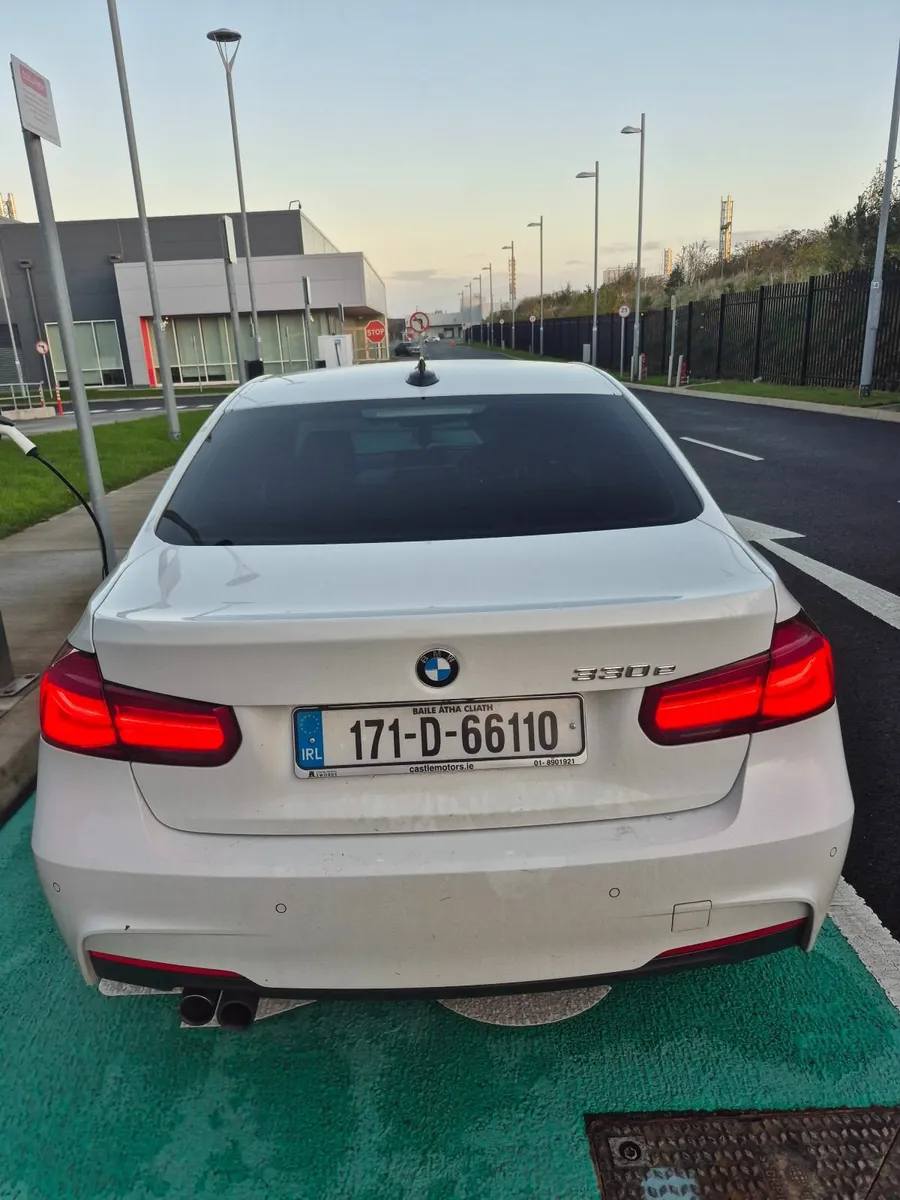 BMW 3-Series 2017 - Image 4