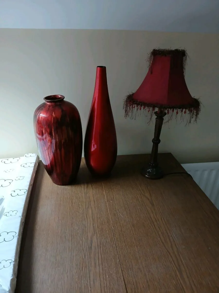 Vases - Image 1