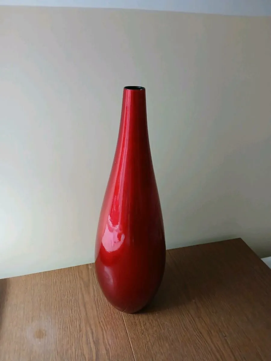 Vases - Image 3