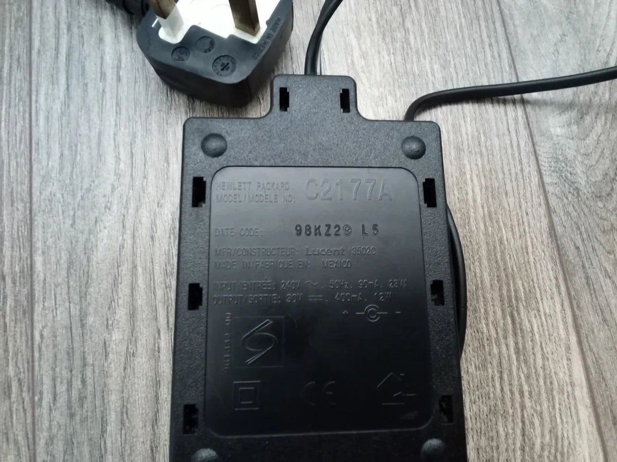 30 Volt Adaptor. - Image 3