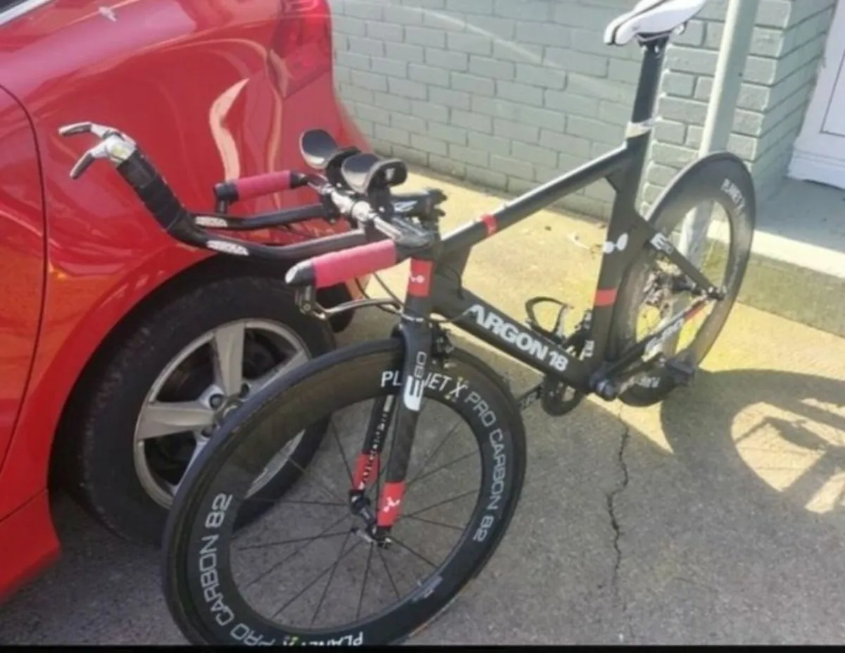 TT Aero size 56cm little use. Immaculate. - Image 1