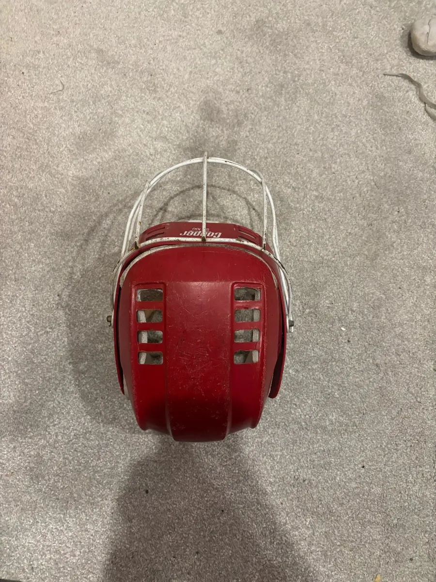 Oldstyle hurling helmet - Image 4